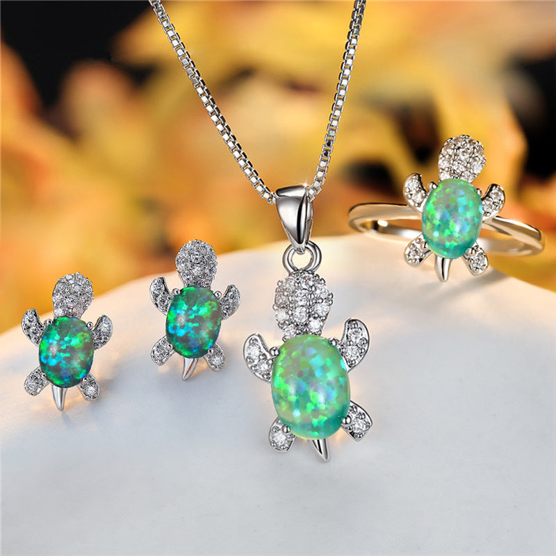 Turtle Shape Rainbow Zircon Pendant Necklace